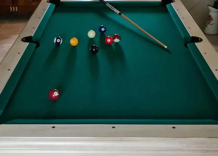 Le Nid Des Hirondelles