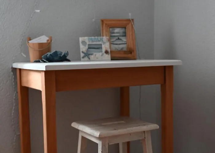 Le Nid Des Hirondelles